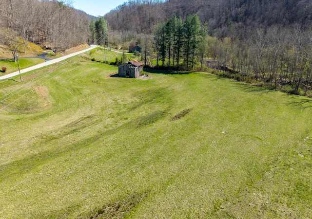 Photo 3 of House for sale at 00 S Fork Rd, Stanton, KY 40380 | MLS# 26009001 | Listing updated on 2026-06-12