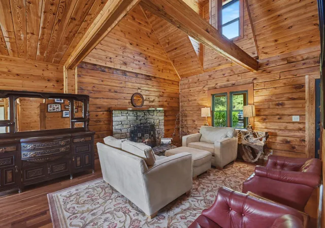Photo 2 of Single family home for sale at 70 Twin Crk Loop, Jamestown, KY 42629 | MLS# 26009047 | Listing updated on 2026-07-31