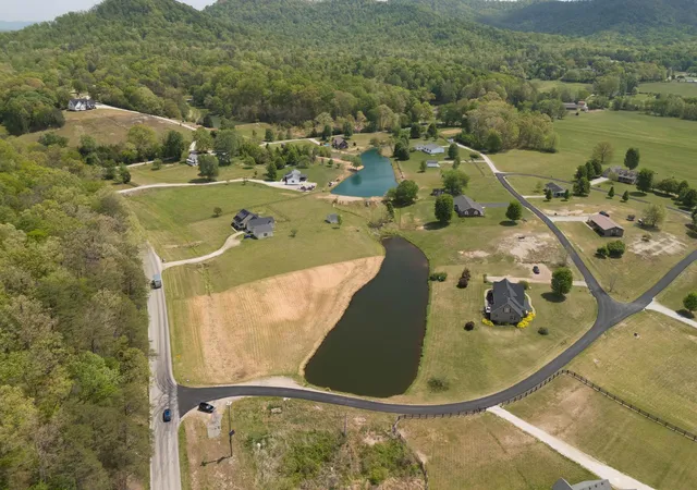 Homes for sale in Irvine, KY | 111111 Spout Springs Rd, Irvine, KY 40336 | MLS# 26009079