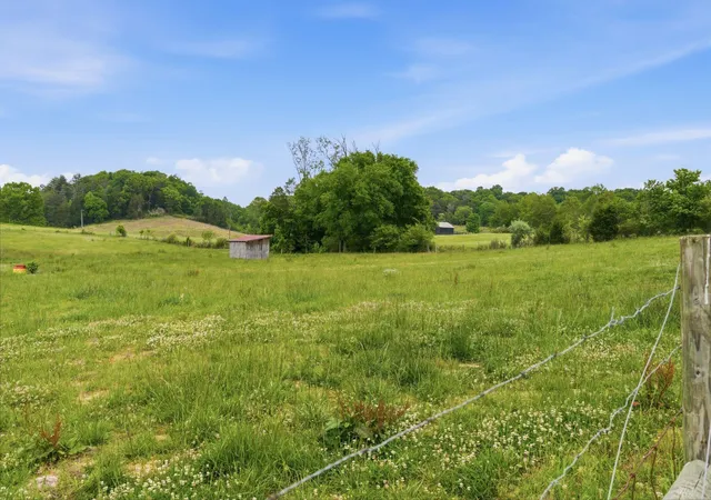 Photo 3 of Single family home for sale at 5029 S Highway 379, Jamestown, KY 42629 | MLS# 26010004 | Listing updated on 2026-09-08