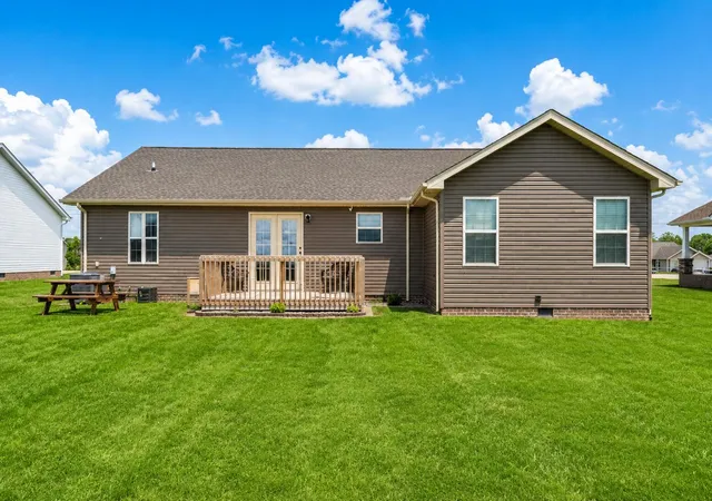 Photo 3 of Single family home for sale at 3522 Barbourville Rd, London, KY 40744 | MLS# 26009477 | Listing updated on 2026-07-27