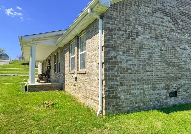 Homes for sale in Science Hill, KY | 309 Park Ln, Science Hill, KY 42553 | MLS# 26009164