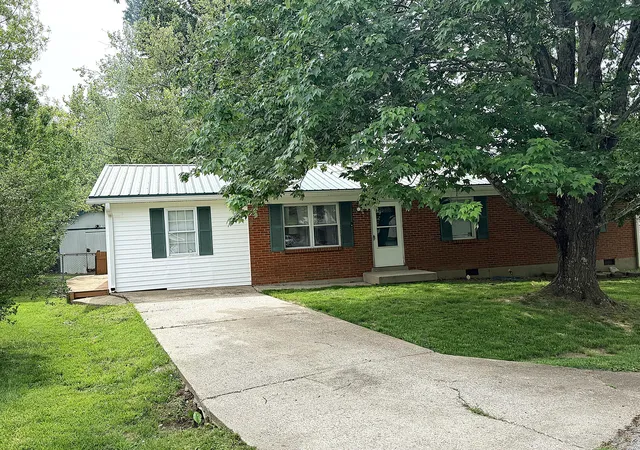 Homes for sale in Frankfort, KY | 4 Pebble Ct, Frankfort, KY 40601 | MLS# 26009260