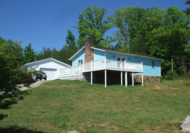 Homes for sale in Burnside, KY | 1276 Garland Rd, Burnside, KY 42519 | MLS# 26009253