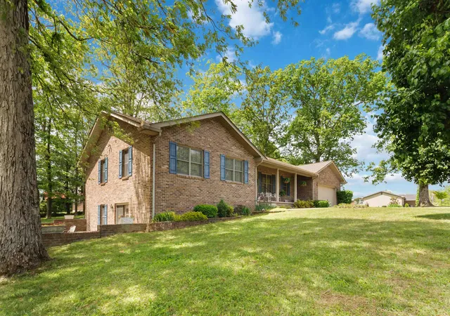 4th image of 1242 Yorkshire Estates Rd, London, KY 40744 | MLS# 26009376