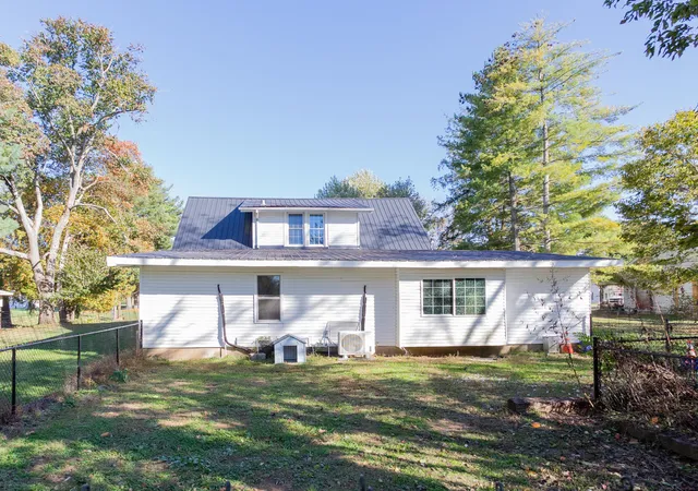 Homes for sale in Science Hill, KY | 235 Stanford St, Science Hill, KY 42553 | MLS# 26009285