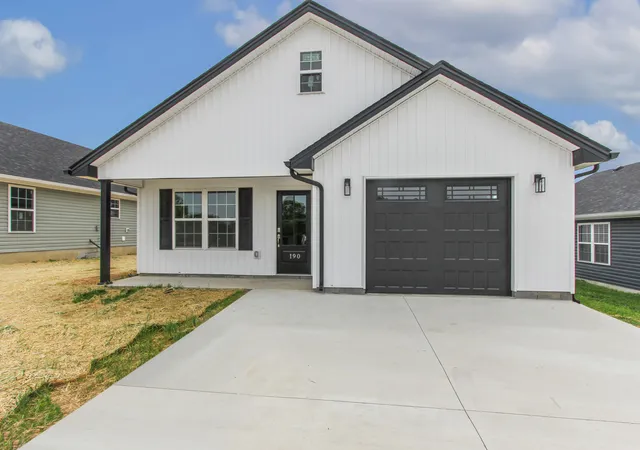 Homes for sale in Harrodsburg, KY | 190 Charles Carr Dr, Harrodsburg, KY 40330 | MLS# 26009408