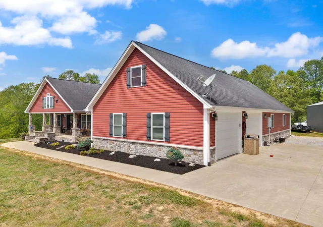 Homes for sale in Gray, KY | 46 Poplar Grove Rd, Gray, KY 40734 | MLS# 26009358