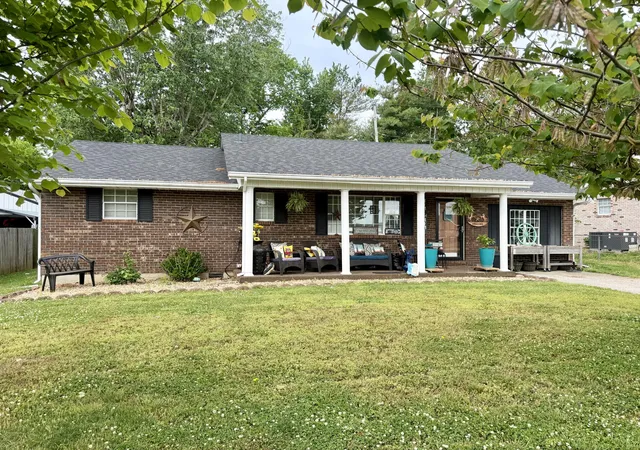Homes for sale in Somerset, KY | 5006 Beechwood Dr, Somerset, KY 42501 | MLS# 26009723