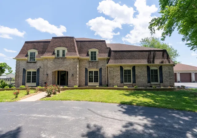 Photo 2 of House for sale at 1830 Jacks Crk Pike, Lexington, KY 40515 | MLS# 26009387 | Listing updated on 2026-05-19