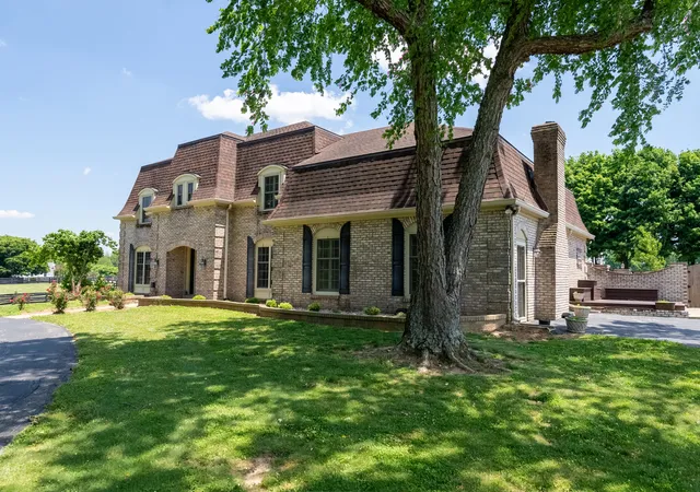 Photo 3 of House for sale at 1830 Jacks Crk Pike, Lexington, KY 40515 | MLS# 26009387 | Listing updated on 2026-05-19