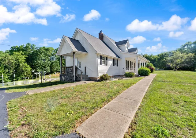 Photo 3 of Single family home for sale at 1213 Spann Hl Rd, Monticello, KY 42633 | MLS# 26009760 | Listing updated on 2026-09-16