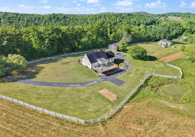 Photo 3 of Single family home for sale at 1213 Spann Hl Rd, Monticello, KY 42633 | MLS# 26009760 | Listing updated on 2026-09-16
