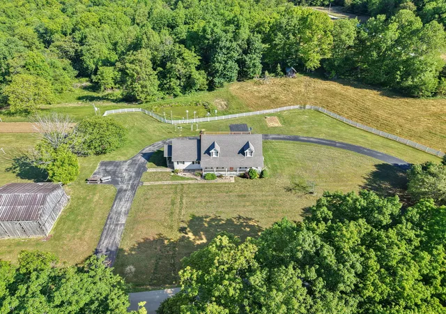 Photo 4 of Single family home for sale at 1213 Spann Hl Rd, Monticello, KY 42633 | MLS# 26009760 | Listing updated on 2026-09-16