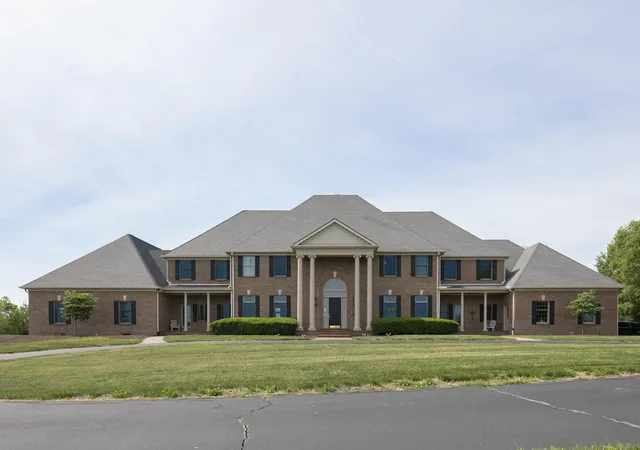2nd image of 4664 Lexington Rd, Winchester, KY 40391 | MLS# 26009631