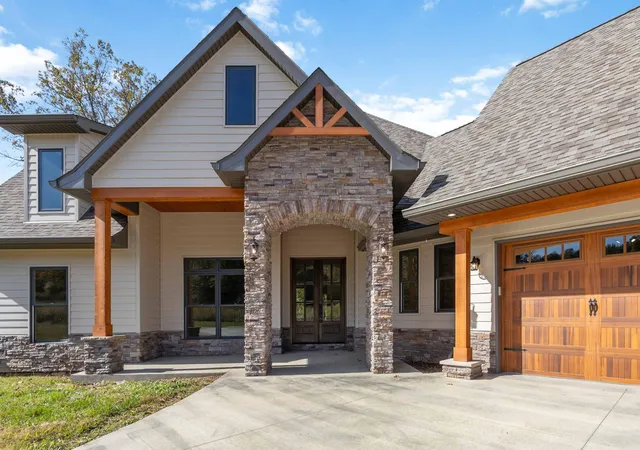 Photo 4 of Single family home for sale at 2543 Summersville Rd, Greensburg, KY 42743 | MLS# 26009512 | Listing updated on 2026-08-31