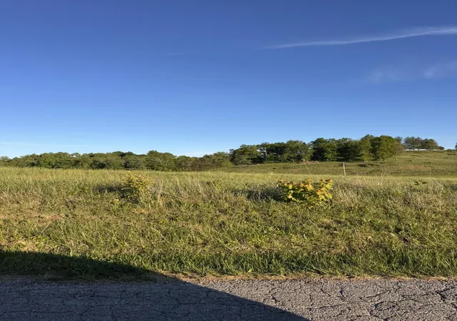 Photo 1 of Land for sale at 09090909 Slate Lick Rd, London, KY 40741 | MLS# 26009593 | Listing updated on 2026-09-17