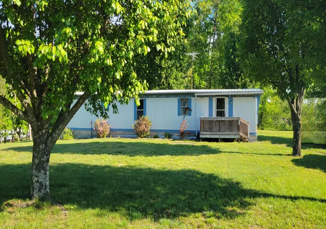 Homes for sale in Junction City, KY | 221 Phillips Ln, Junction City, KY 40440 | MLS# 26009698