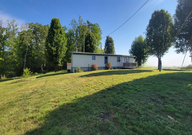 Homes for sale in Junction City, KY | 221 Phillips Ln, Junction City, KY 40440 | MLS# 26009698