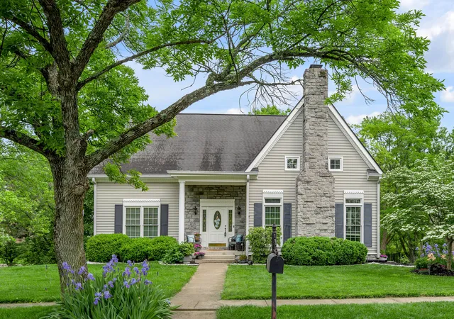Photo 1 of Single family home for sale at 1070 Forest Lake Dr, Lexington, KY 40515 | MLS# 26009615 | Listing updated on 2026-06-13
