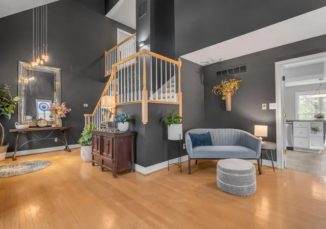 Photo 4 of Single family home for sale at 1070 Forest Lake Dr, Lexington, KY 40515 | MLS# 26009615 | Listing updated on 2026-06-13
