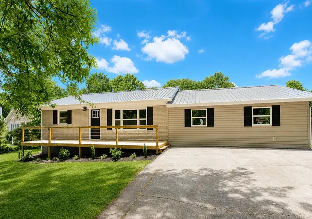 Homes for sale in Somerset, KY | 610 Haley St, Somerset, KY 42501 | MLS# 26009658