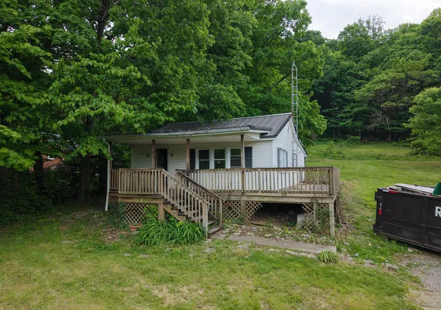 Homes for sale in Parksville, KY | 8550 Lebanon Rd, Parksville, KY 40464 | MLS# 26010010