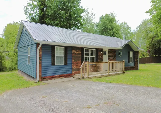 Homes for sale in London, KY | 84 Stone Rd, London, KY 40744 | MLS# 26011672