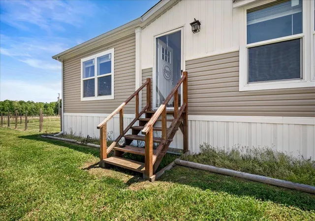 Photo 3 of Single family home for sale at 252 Old Union Church Rd, London, KY 40744 | MLS# 26009786 | Listing updated on 2026-07-28