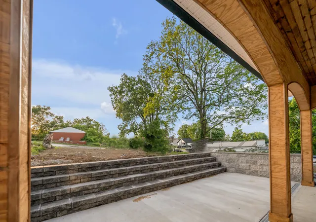 Photo 1 of Single family home for sale at 38 N Burns Ave, Winchester, KY 40391 | MLS# 26009835 | Listing updated on 2026-09-25
