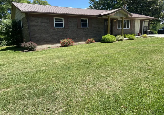 Homes for sale in Whitley City, KY | 182 Fanchester Hts, Whitley City, KY 42653 | MLS# 26009868