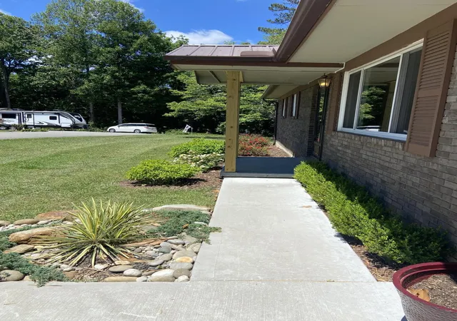 Homes for sale in Whitley City, KY | 182 Fanchester Hts, Whitley City, KY 42653 | MLS# 26009868