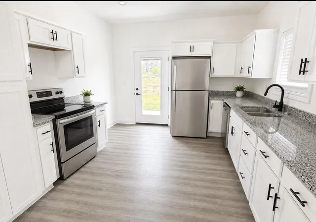 Photo 3 of Single family home for sale at 307 Cinchpost Cir, London, KY 40744 | MLS# 26022221 | Listing updated on 2026-10-13