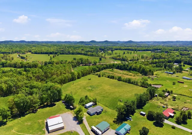Homes for sale in Jeffersonville, KY | 1195 Science Ridge Rd, Jeffersonville, KY 40337 | MLS# 26009971