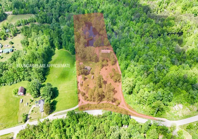 Homes for sale in Williamsburg, KY | 1921 State Hwy 1804, Williamsburg, KY 40769 | MLS# 26009982