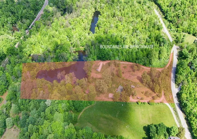 Homes for sale in Williamsburg, KY | 1921 State Hwy 1804, Williamsburg, KY 40769 | MLS# 26009982
