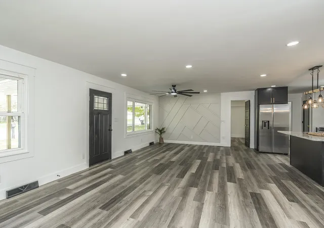 Photo 4 of Single family home for sale at 504 Barberry Ln, Nicholasville, KY 40356 | MLS# 26018833 | Listing updated on 2026-09-06