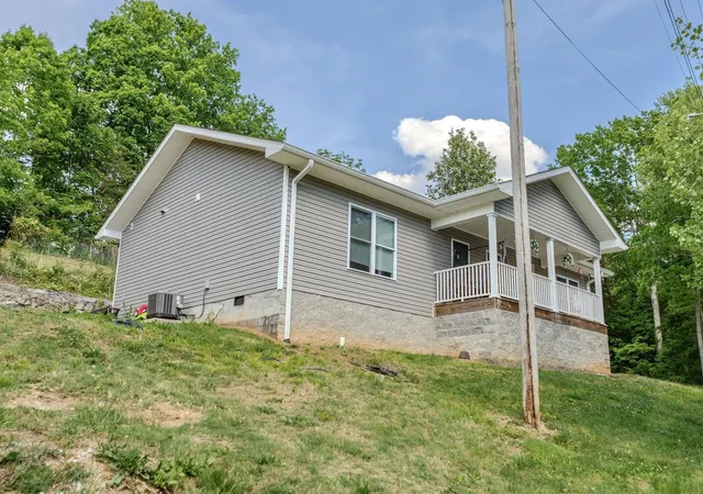 Homes for sale in Monticello, KY | 980 State Hwy 1009, Monticello, KY 42633 | MLS# 26010003