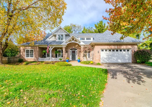 Photo 1 of Single family home for sale at 2660 Idlewood Dr, Lexington, KY 40513 | MLS# 26010060 | Listing updated on 2026-09-09