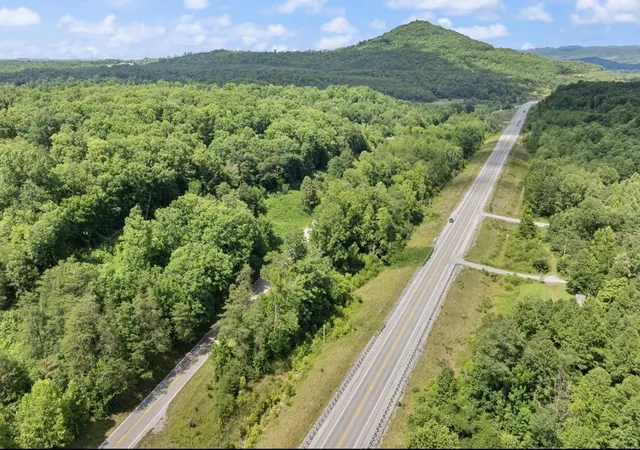 Homes for sale in Pine Knot, KY | 8400 Ky-92, Pine Knot, KY 42635 | MLS# 26010421