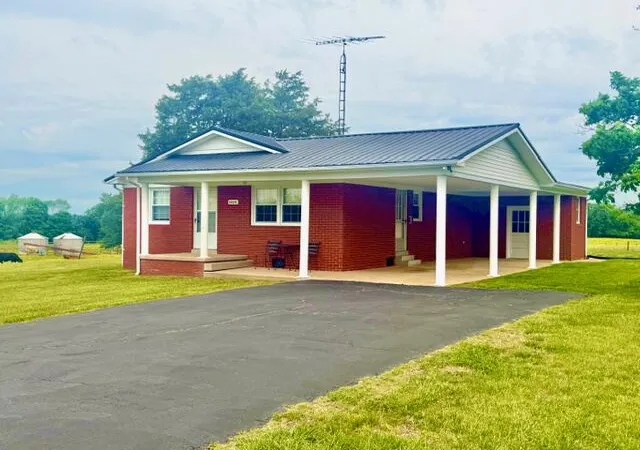 Homes for sale in Brownsville, KY | 4620 Brownsville Rd, Brownsville, KY 42210 | MLS# 26010050