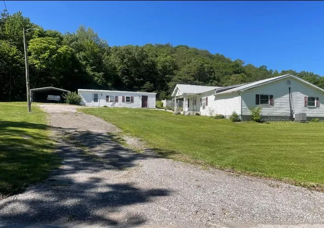Homes for sale in Hustonville, KY | 200 Brown Hollow Rd, Hustonville, KY 40437 | MLS# 26010088