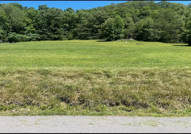 Homes for sale in Hustonville, KY | 200 Brown Hollow Rd, Hustonville, KY 40437 | MLS# 26010088