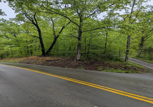 Photo 3 of Single family home for sale at 10970 Mcwhorter Rd, London, KY 40741 | MLS# 26010186 | Listing updated on 2026-05-07