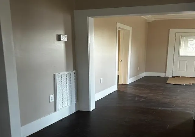 Photo 3 of Single family home for sale at 209 Huffaker Ave, Somerset, KY 42503 | MLS# 26010411 | Listing updated on 2026-05-26