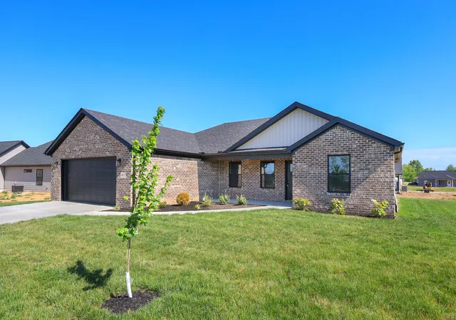 Homes for sale in Richmond, KY | 802 Mohawk Dr, Richmond, KY 40475 | MLS# 26010145