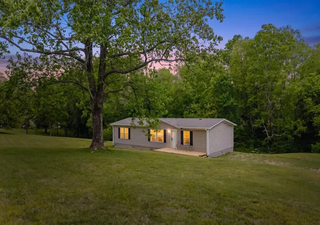 Homes for sale in Corbin, KY | 584 Casey Rd, Corbin, KY 40701 | MLS# 26010228