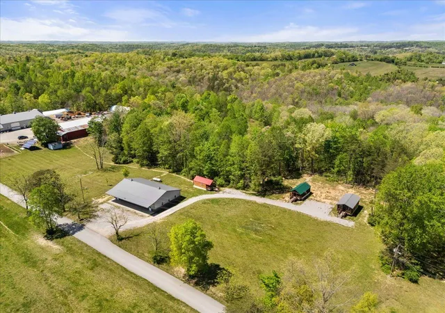 Homes for sale in East Bernstadt, KY | 660 Watt Nantz Rd, East Bernstadt, KY 40729 | MLS# 26010273