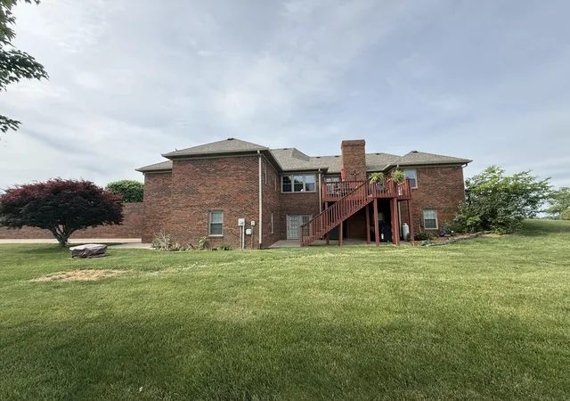 2nd image of 846 Ridgewood Dr #4, Berea, KY 40403 | MLS# 26010363