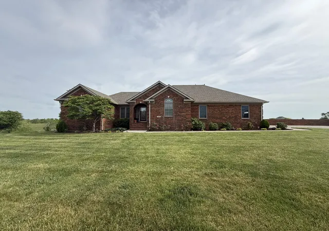 7th image of 846 Ridgewood Dr #4, Berea, KY 40403 | MLS# 26010363